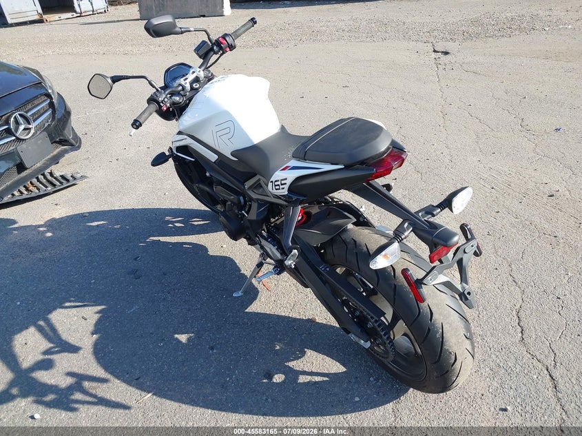 2024 TRIUMPH MOTORCYCLE STREET TRIPLE auction photo 3