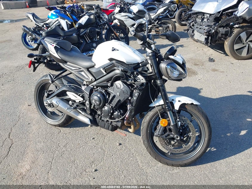 2024 TRIUMPH MOTORCYCLE STREET TRIPLE auction photo 8