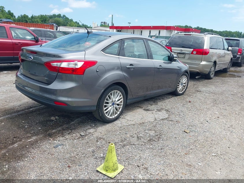 Vin: 1fahp3h28cl276179, lot: 46081584, ford focus sel 20124
