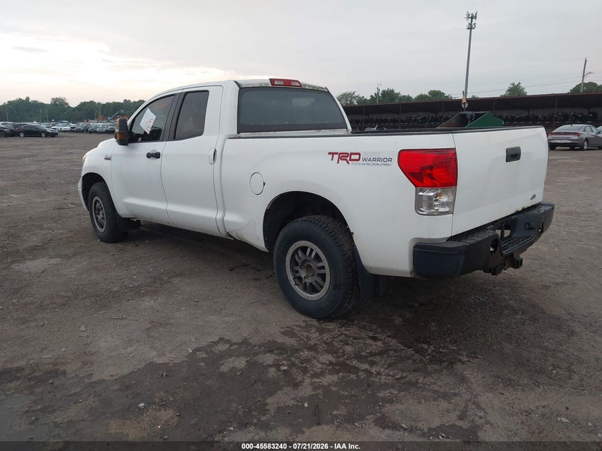 2011 TOYOTA TUNDRA auction photo 3