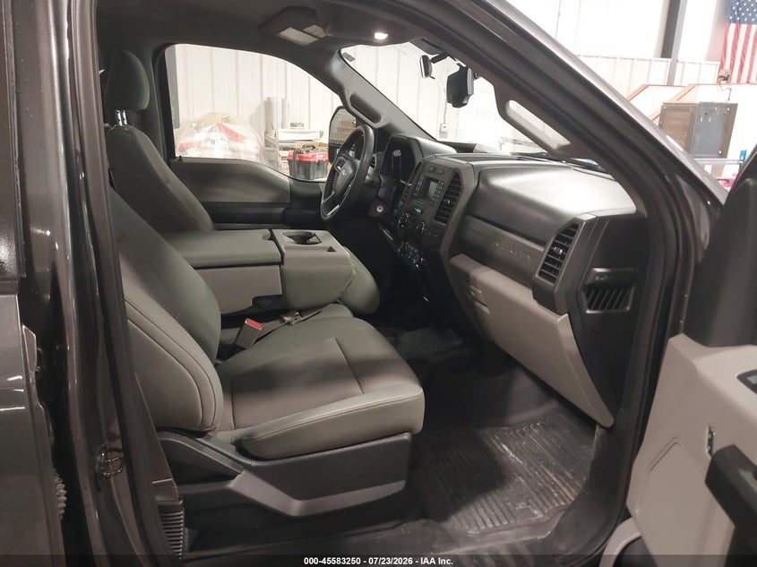 2017 FORD F-250 auction photo 5