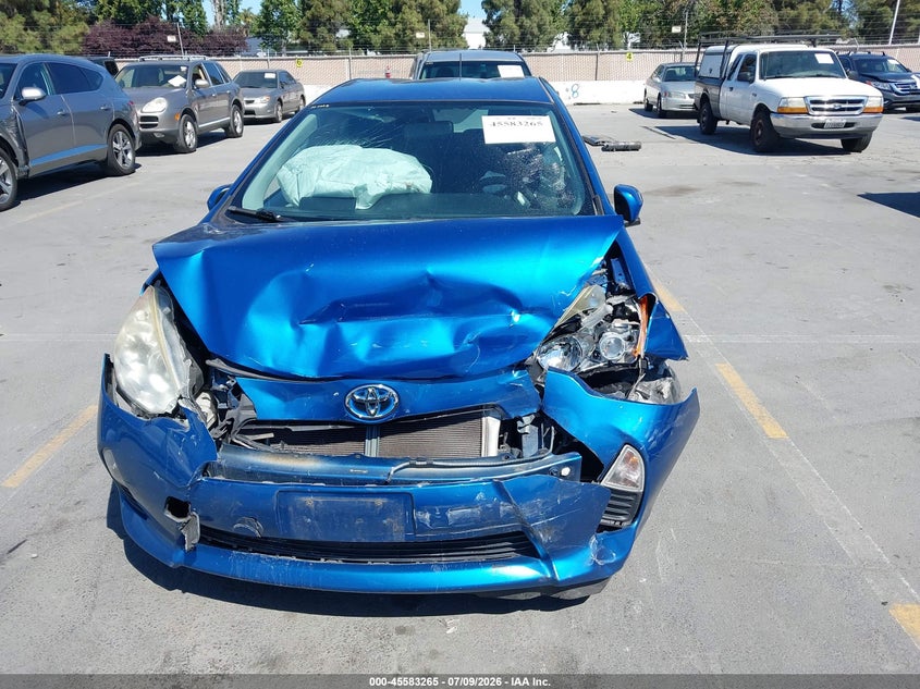 2013 Toyota Prius C Two VIN: JTDKDTB3XD1547329 Lot: 45583265