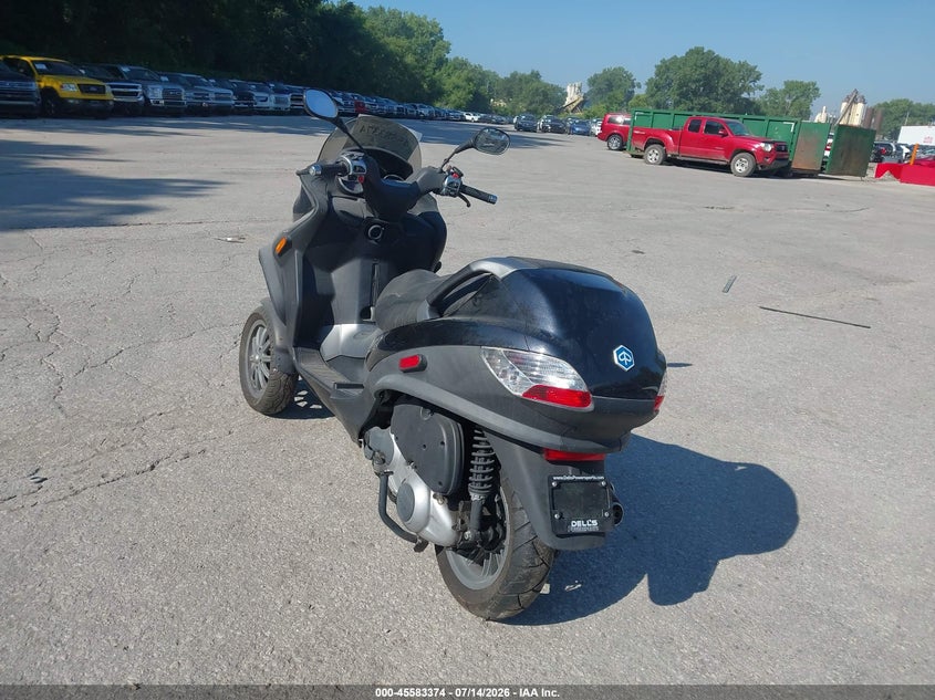 2007 PIAGGIO MP3 auction photo 3