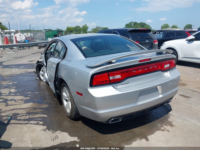 Vin: 2c3cdxbg1ch262764, lot: 46081733, dodge charger se 20123