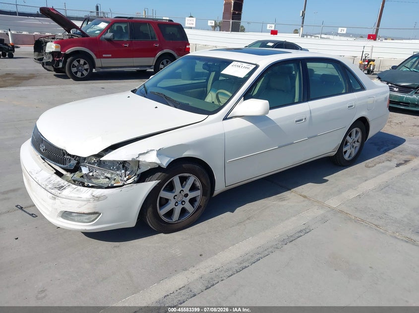 2001 Toyota Avalon, Front End, IAAI, VIN 4T1BF28B61U193754 — photo 2
