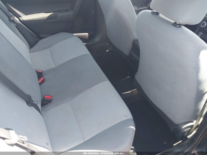 2015 TOYOTA COROLLA auction photo 8