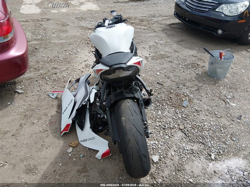 2025 Kawasaki Zx636 K VIN: JKBZXJK17SA008615 Lot: 45583435