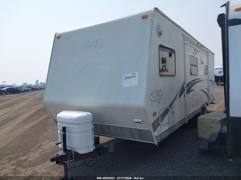 2005 R-VISION 28 FT auction photo 2