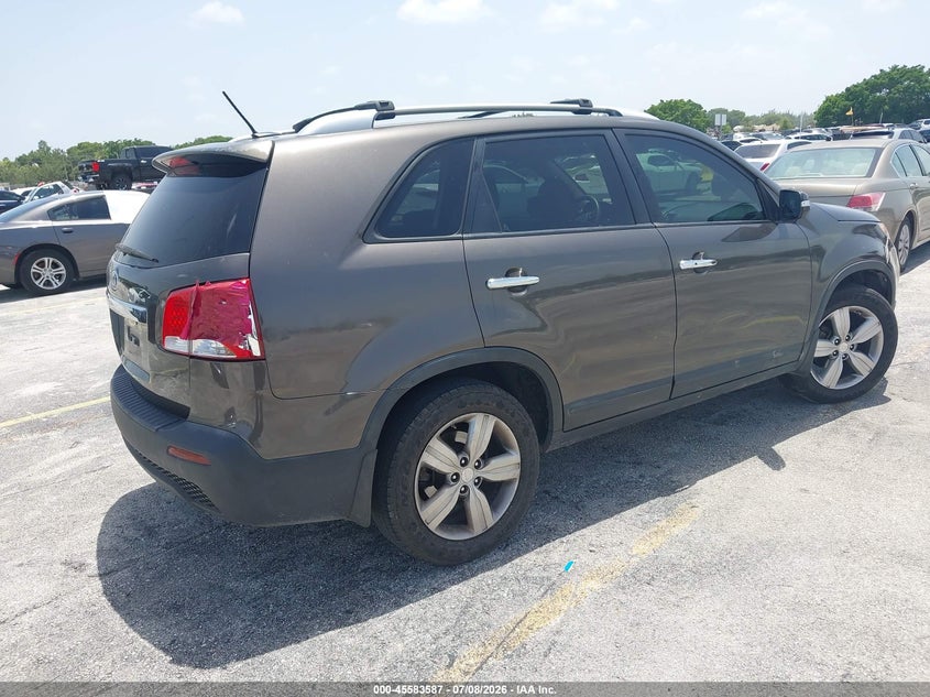 Vin: 5xyku3a60dg343022, lot: 46081940, kia sorento ex 20134