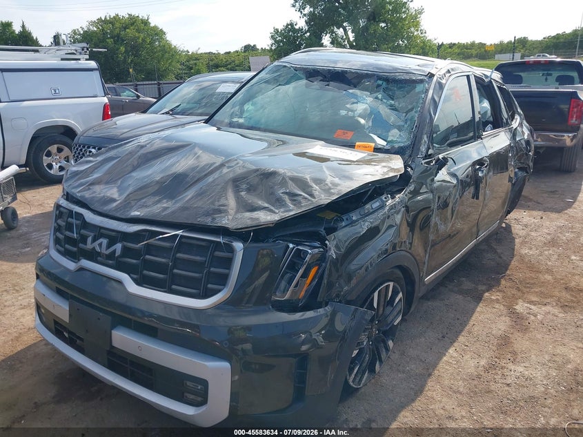 2025 Kia Telluride, Rollover, IAAI, VIN 5XYP54GC9SG607289 — photo 2