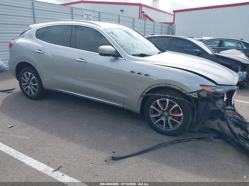 2017 MASERATI LEVANTE auction photo 1