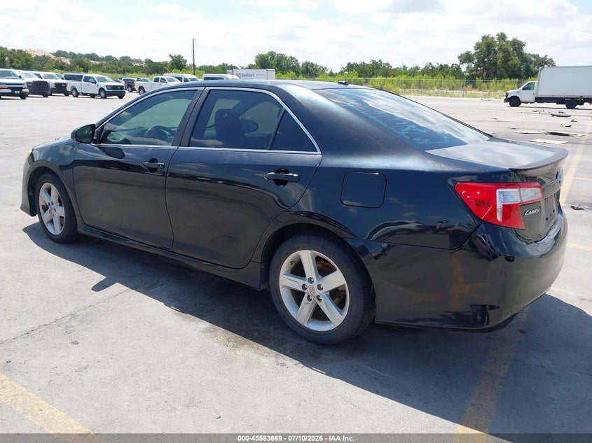 2014 TOYOTA CAMRY auction photo 3