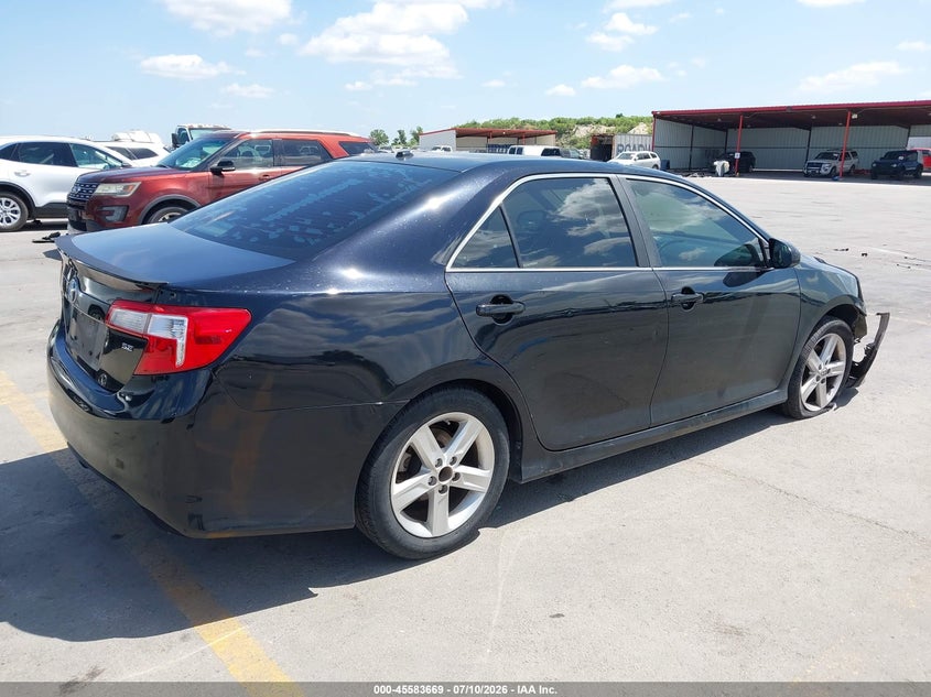 2014 TOYOTA CAMRY auction photo 4