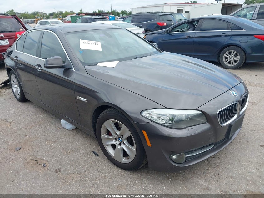 Vin: wbafr1c53bc740976, lot: 46082071, bmw 528i 2011 img_1