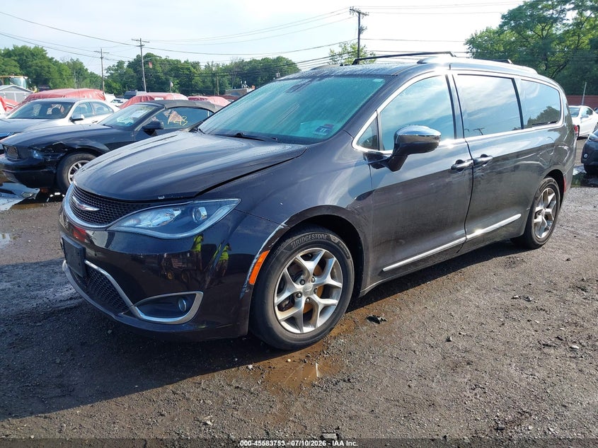 Vin: 2c4rc1gg6hr664005, lot: 46082106, chrysler pacifica limited 20172