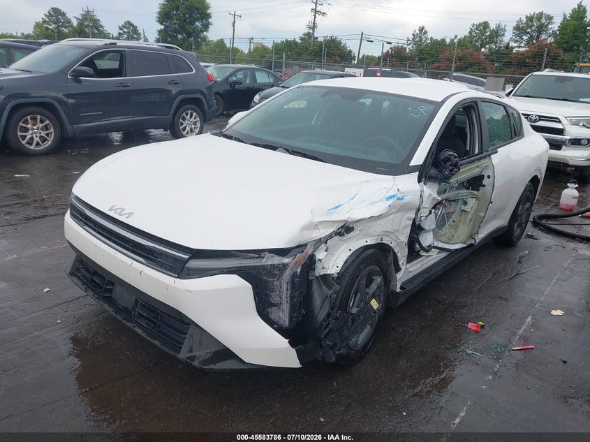 Vin: 3kpft4de1te303623, lot: 46082139, kia k4 lxs 20262