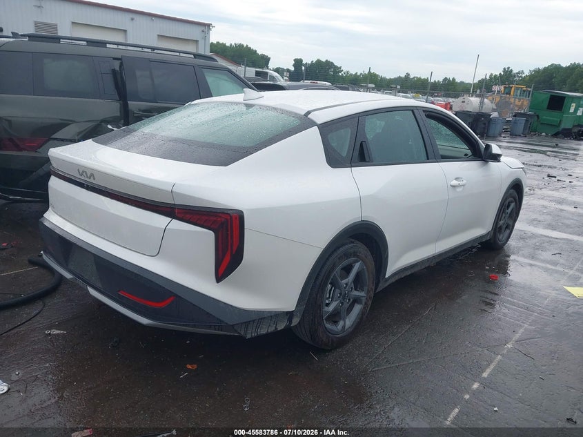 Vin: 3kpft4de1te303623, lot: 46082139, kia k4 lxs 20264