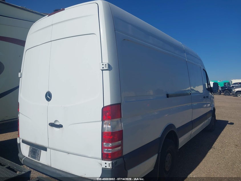 2017 MERCEDES-BENZ SPRINTER 2500 auction photo 4