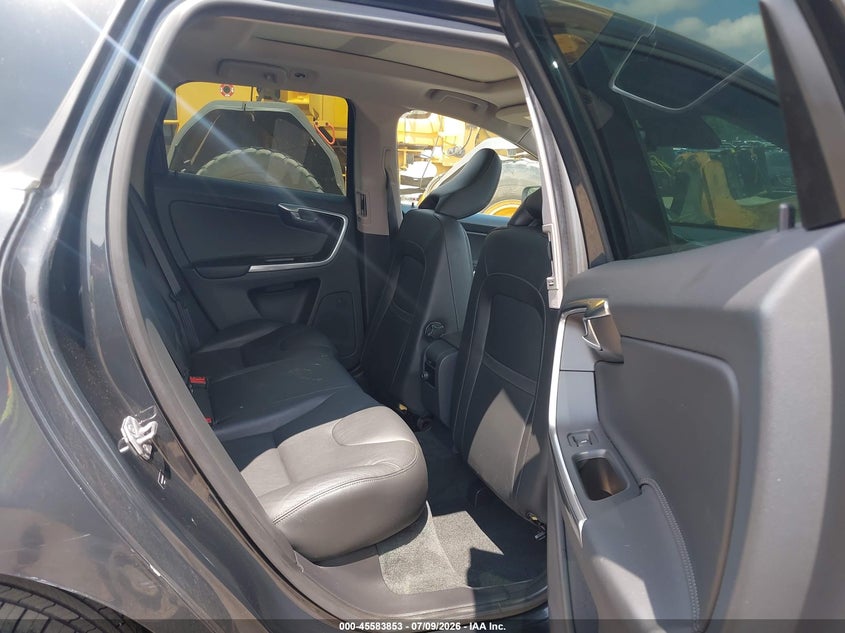 2015 Volvo Xc60 T5 Platinum VIN: YV426MDD6F2604741 Lot: 45583853