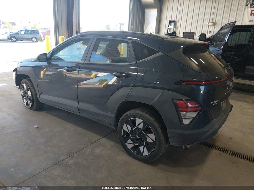 2024 HYUNDAI KONA auction photo 3