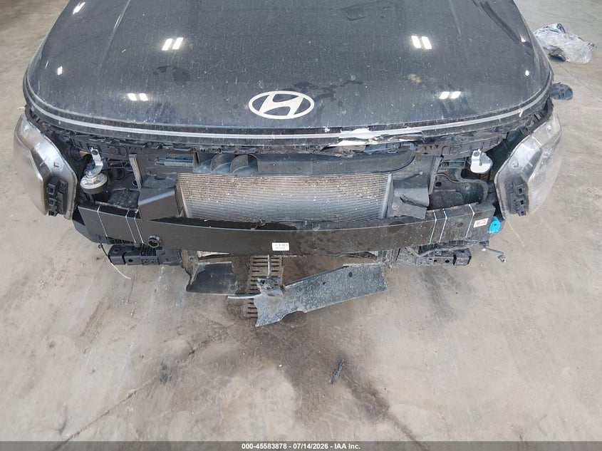 2024 HYUNDAI KONA auction photo 6