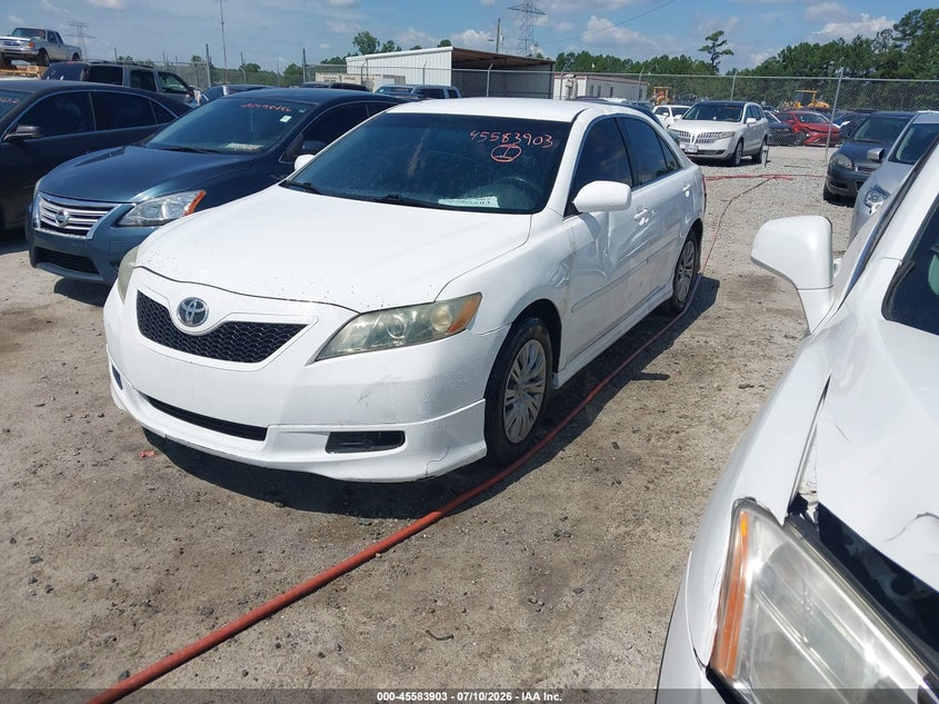 2008 Toyota Camry Se, Normal Wear & Tear, IAAI, VIN 4T1BE46K68U777163 — photo 2