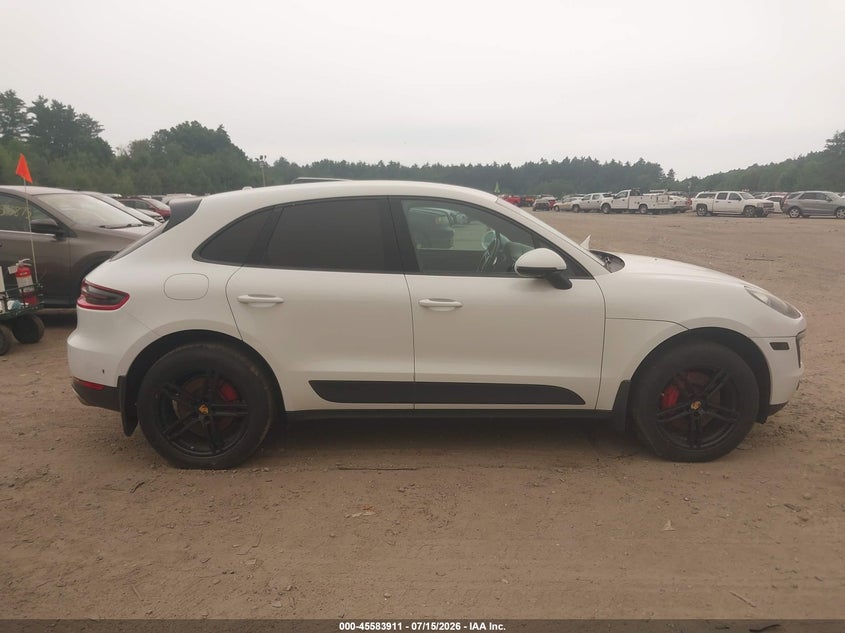 2016 PORSCHE MACAN S · Фото 12