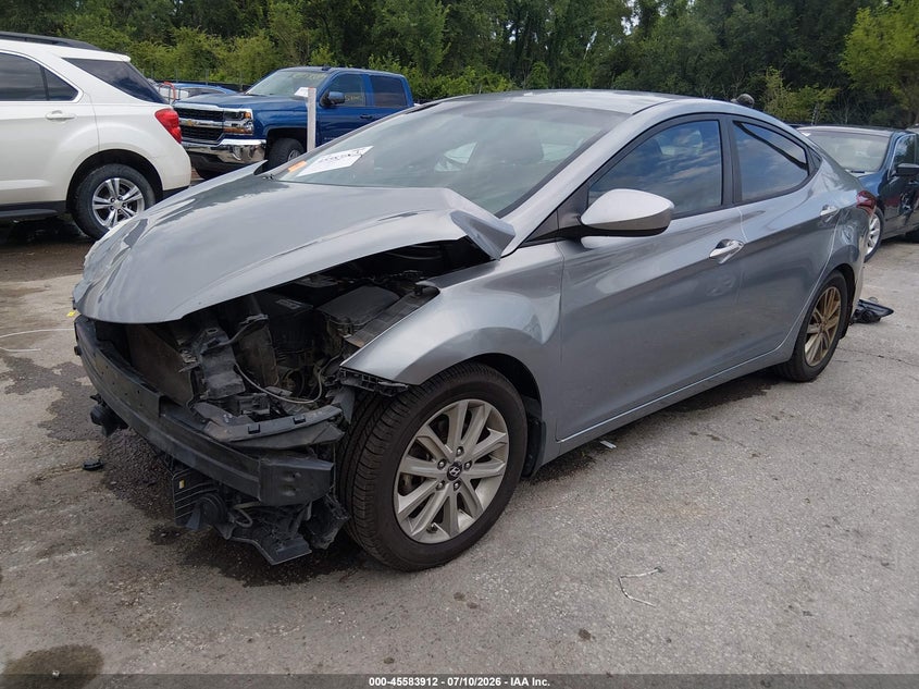 2016 HYUNDAI ELANTRA auction photo 2