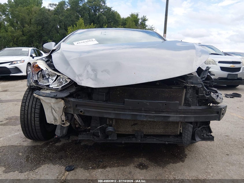 2016 HYUNDAI ELANTRA auction photo 6