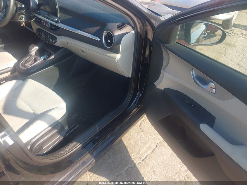 2023 KIA FORTE auction photo 5