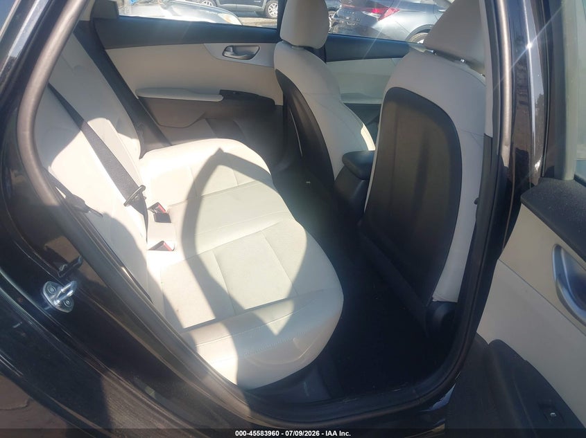 2023 KIA FORTE auction photo 8