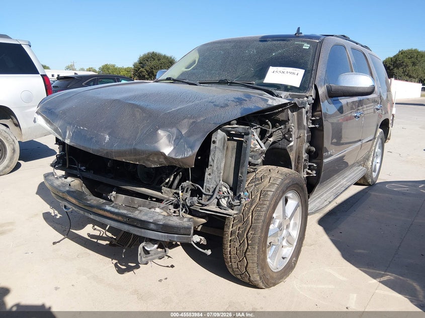 2011 Chevrolet Tahoe, Front End, IAAI, VIN 1GNSKCE04BR247461 — photo 2