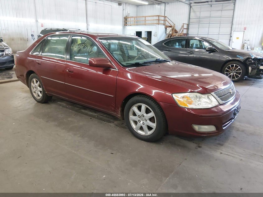 2002 TOYOTA AVALON auction photo 1