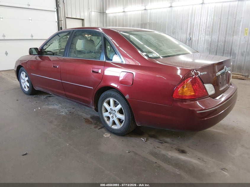 2002 TOYOTA AVALON auction photo 3