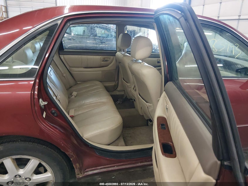 2002 TOYOTA AVALON auction photo 8