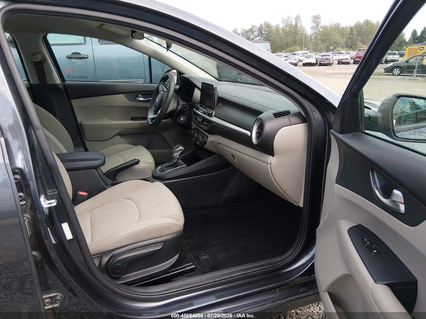 2020 Kia Forte Lxs VIN: 3KPF24AD8LE232242 Lot: 45584054