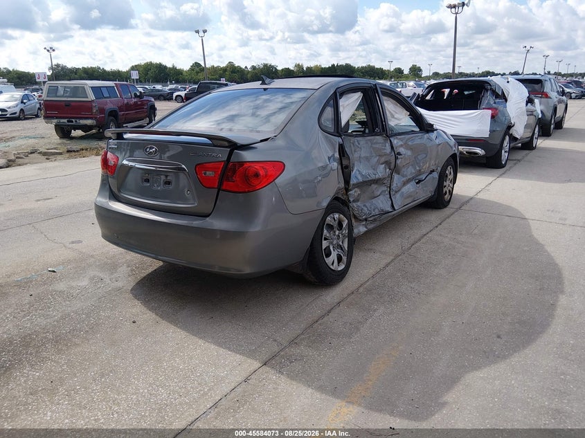 2010 HYUNDAI ELANTRA auction photo 4