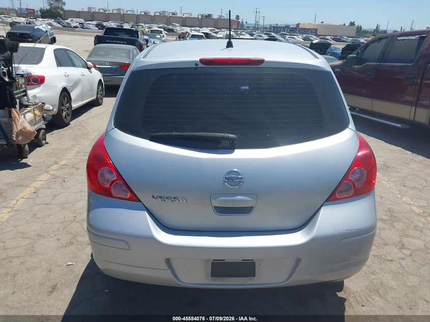 AtlanticExpress - Nissan Versa