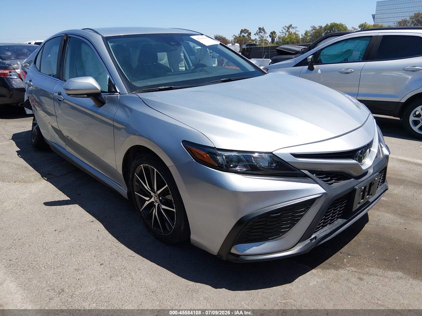 2024 TOYOTA CAMRY auction photo 1
