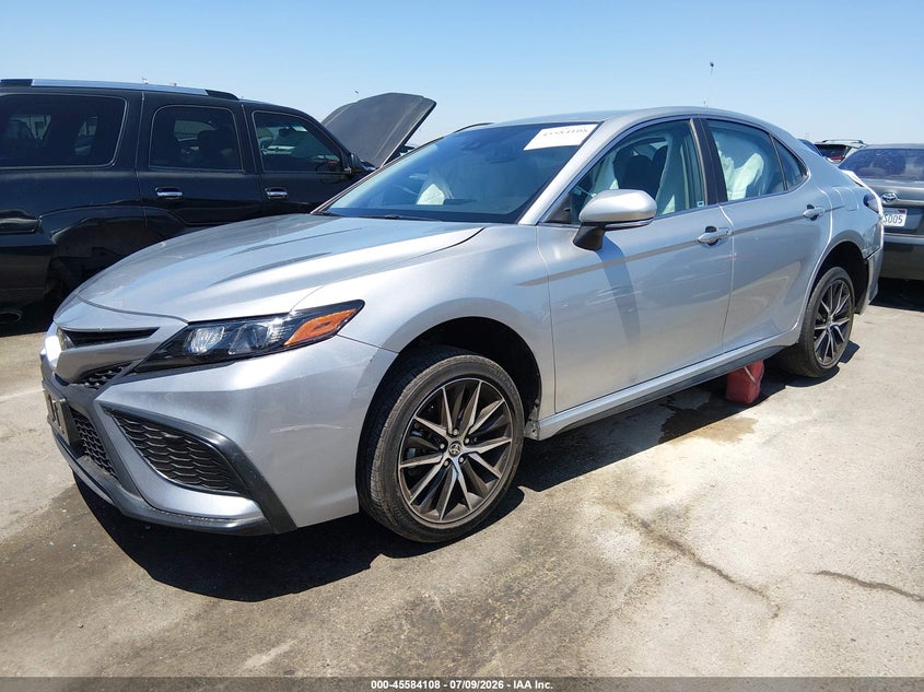 2024 TOYOTA CAMRY auction photo 2
