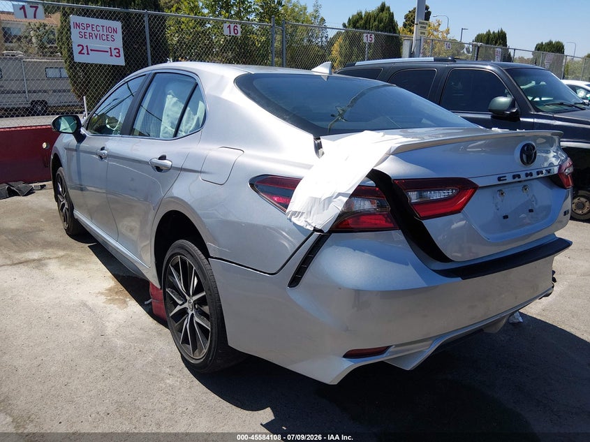 2024 TOYOTA CAMRY auction photo 3