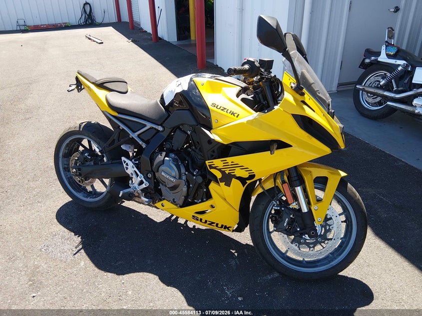 2025 Suzuki Gsx800