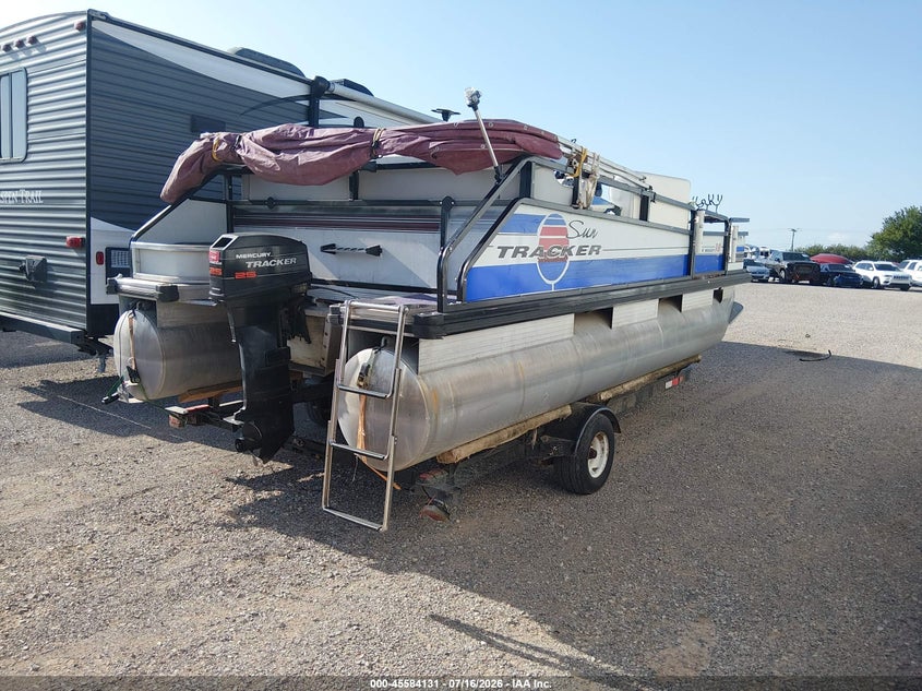 1995 SUNTRACKER PONTOON auction photo 4