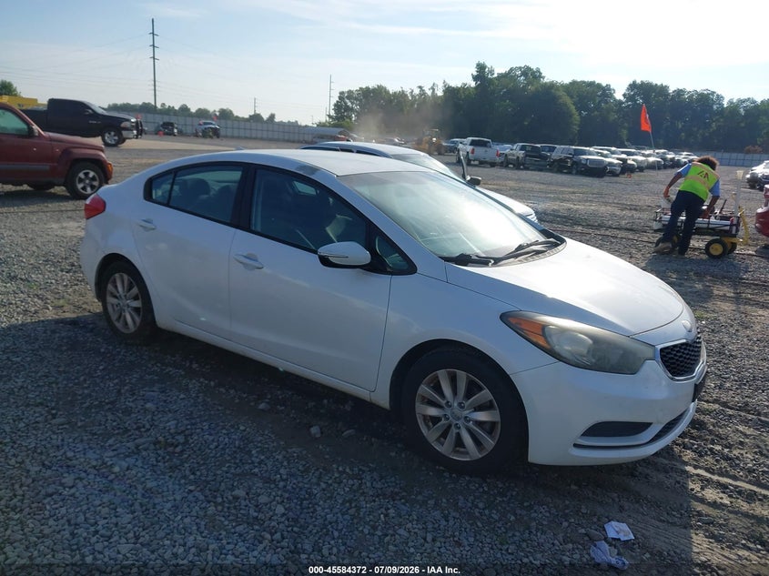 Vin: knafx4a69e5127322, lot: 46082725, kia forte lx 2014 img_1