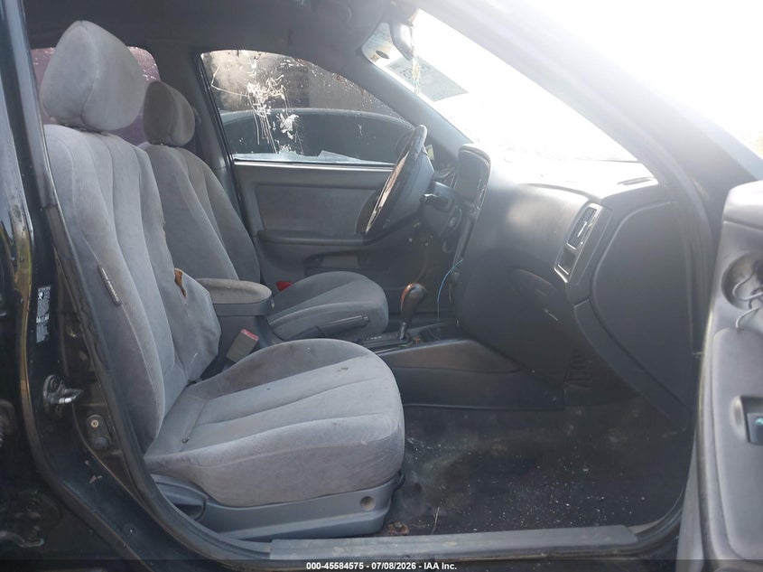 2005 HYUNDAI ELANTRA auction photo 5