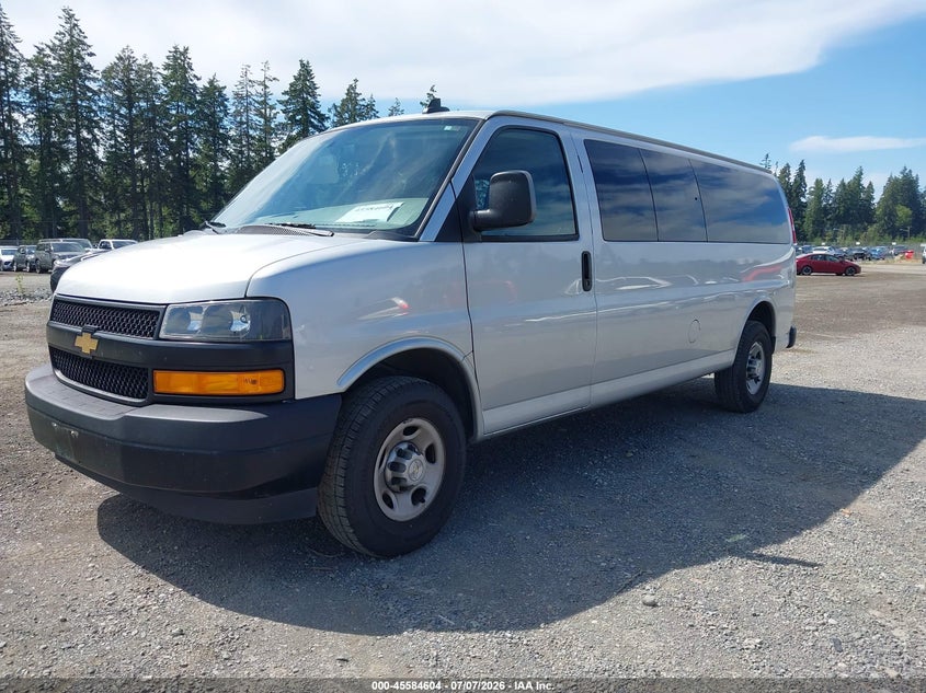 2020 CHEVROLET EXPRESS PASSENGER auction photo 2