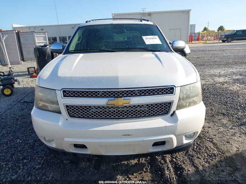 2011 CHEVROLET AVALANCHE TRUCK 5.3L V-8 VVT, 320HP