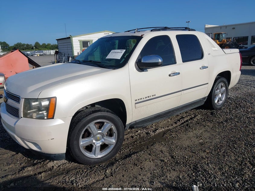 2011 CHEVROLET AVALANCHE TRUCK 5.3L V-8 VVT, 320HP
