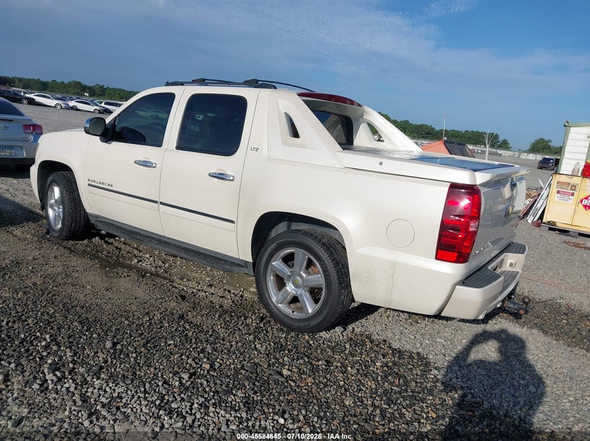 2011 CHEVROLET AVALANCHE TRUCK 5.3L V-8 VVT, 320HP