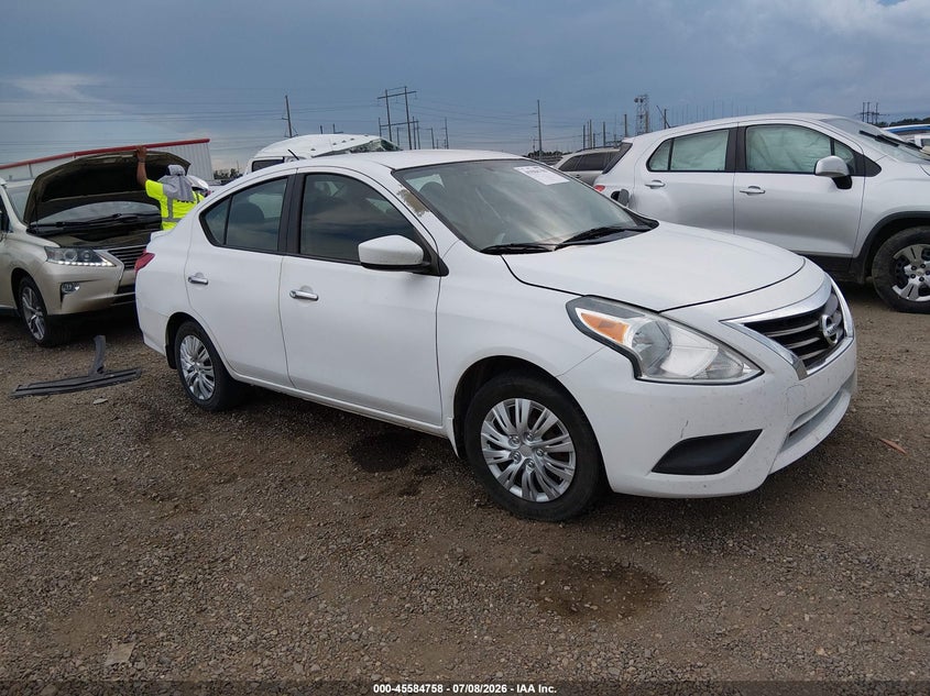 2017 NISSAN VERSA auction photo 1